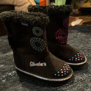 Skechers girls boots toddler size 6, excellent condition.